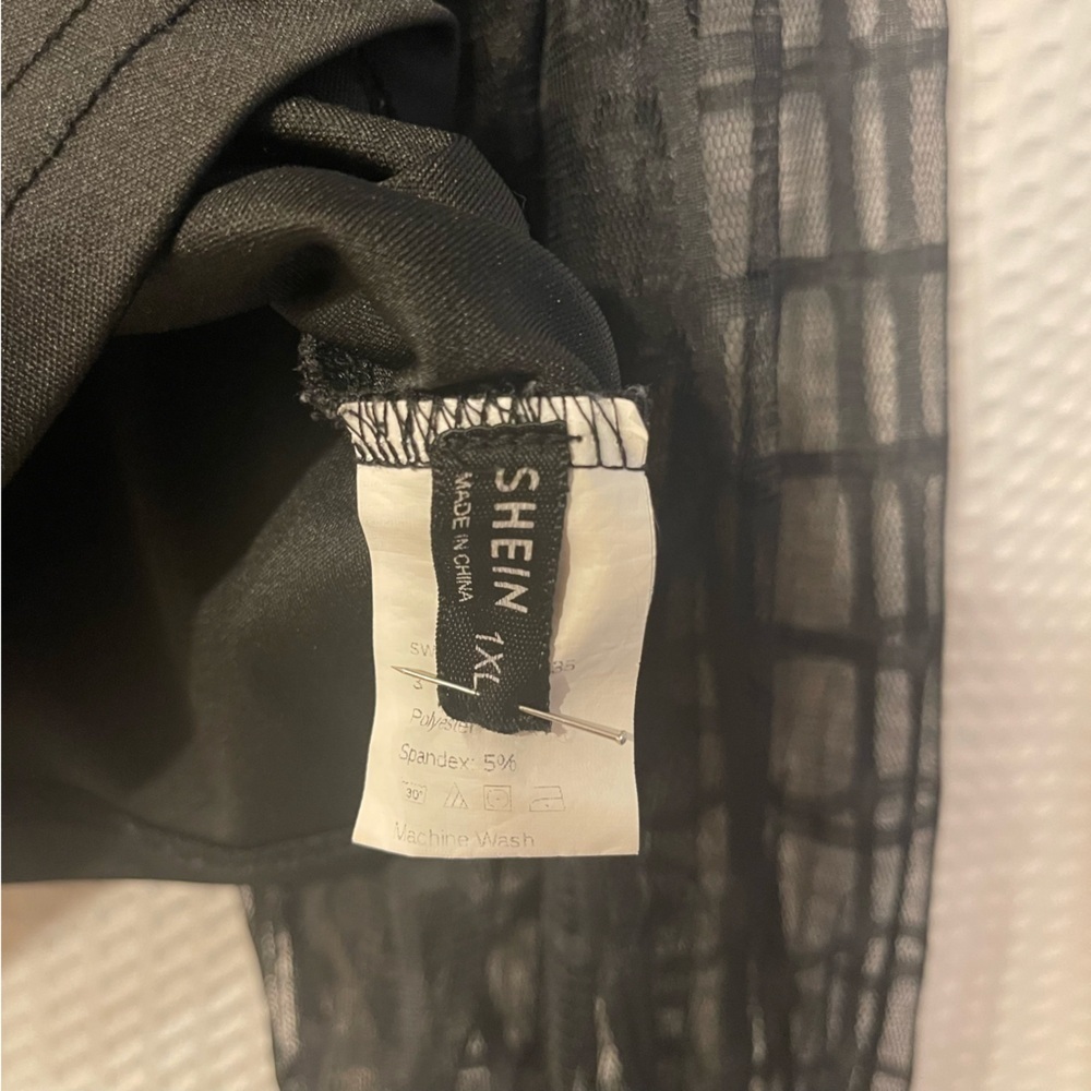 SHEIN 1XL Long See Through Sleeve Shirt - Picture 3 of 3